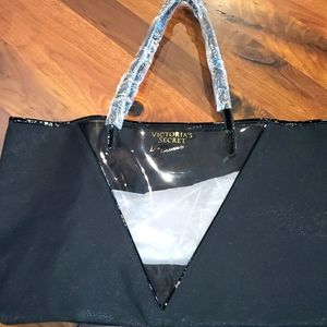New Victorias Secret Tote w attached case